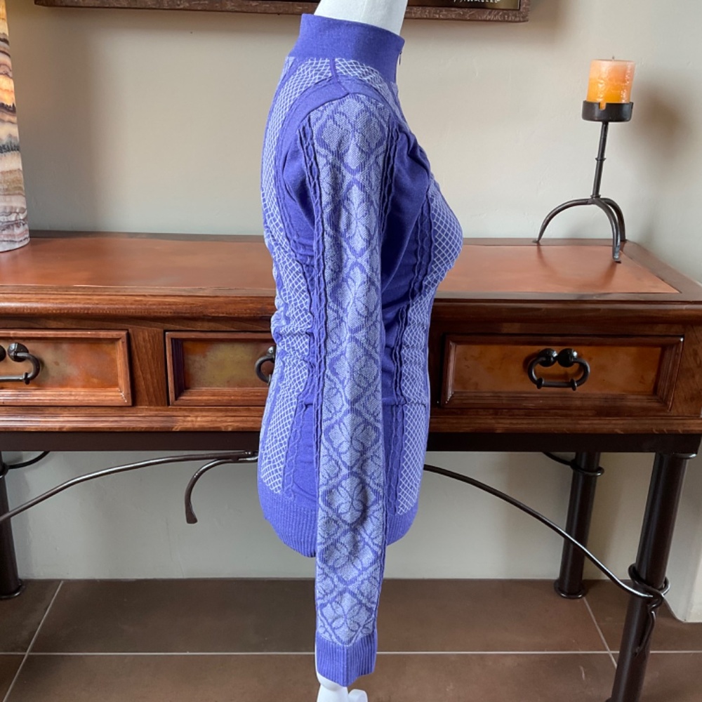 Athletic Essentials Long Sleeve Base Layer Workou… - image 6